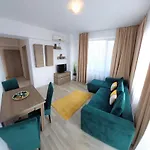North Club Apartments Mamaia