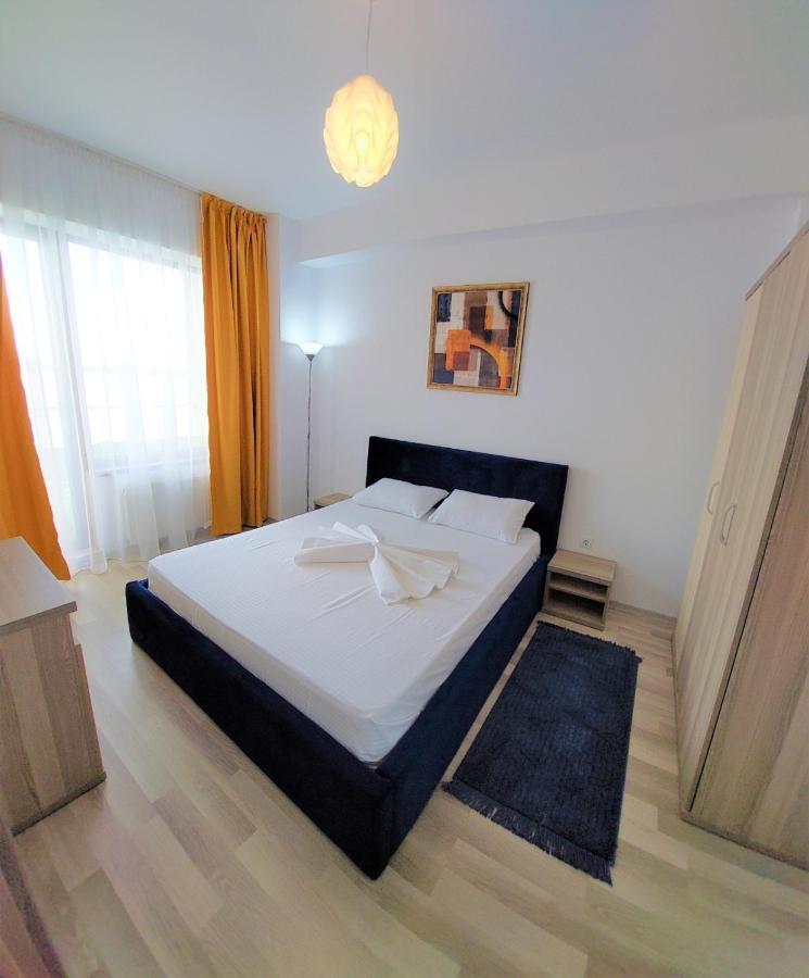 North Club Apartment *